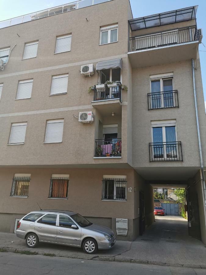 Apartman Dositej Novi Sad Eksteriør billede